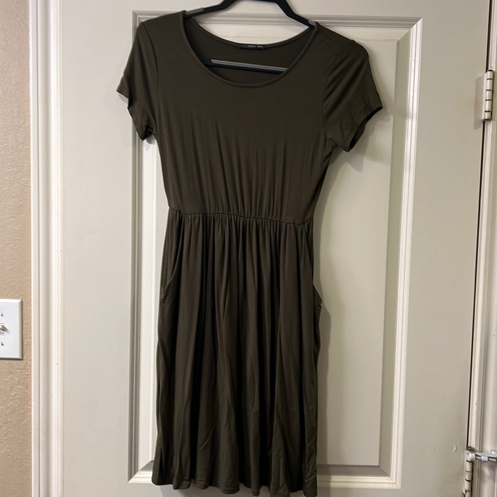 West Kei olive dress with pockets xs